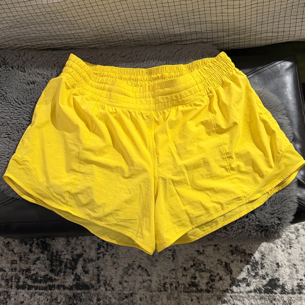 Lululemon Yellow Women's Hotty Hot Shorts